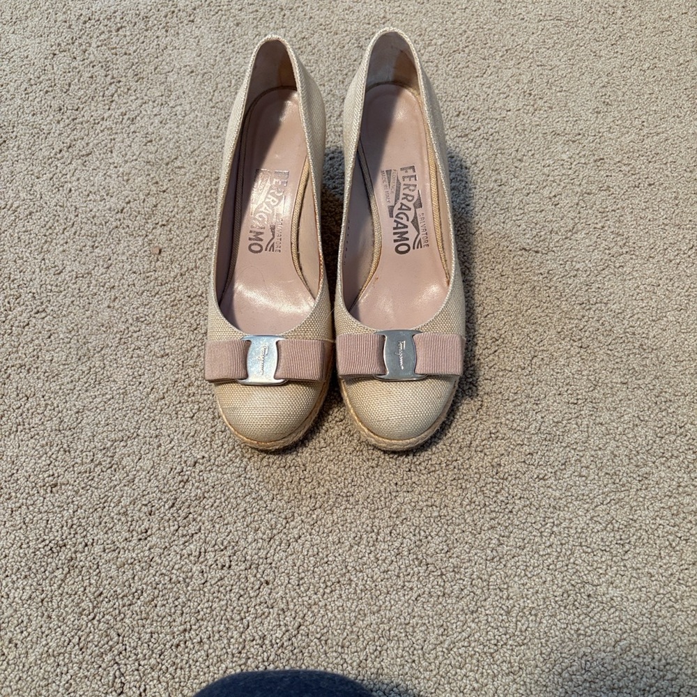 Salvatore Ferragamo Beige Espadrille Wedge Shoes EUC SZ 5